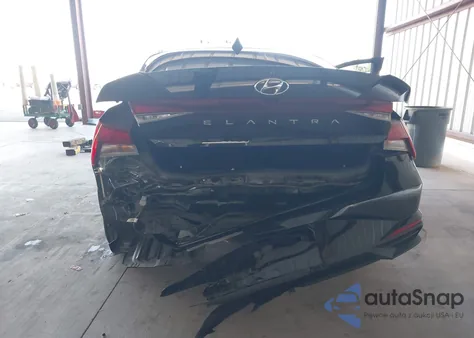 2022 Hyundai Elantra Sel z USA, uszkodzony, nr VIN KMHLM4AG5NU285164